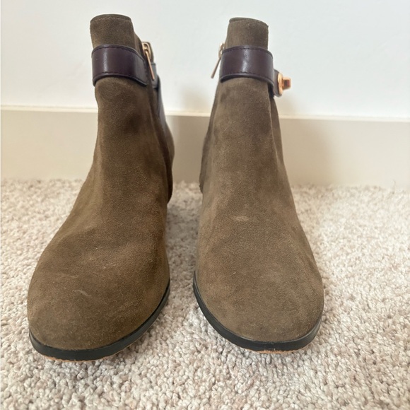 Coach Patricia Suede Ankle Boot With 2" Heel Size 8 - Picture 4 of 10